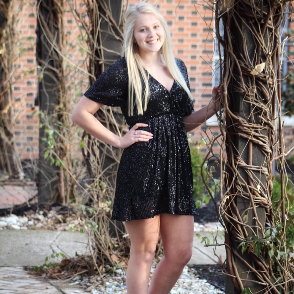 Meet your Posher, Caitlin